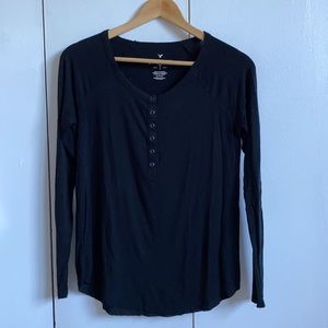 SOFT & SEXY BUTTON TOP